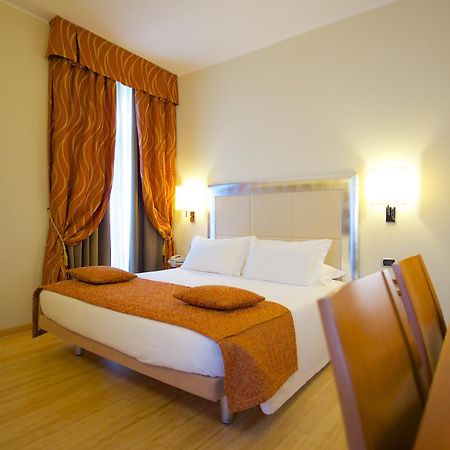 Best Western Crystal Palace Hotel Torino Esterno foto