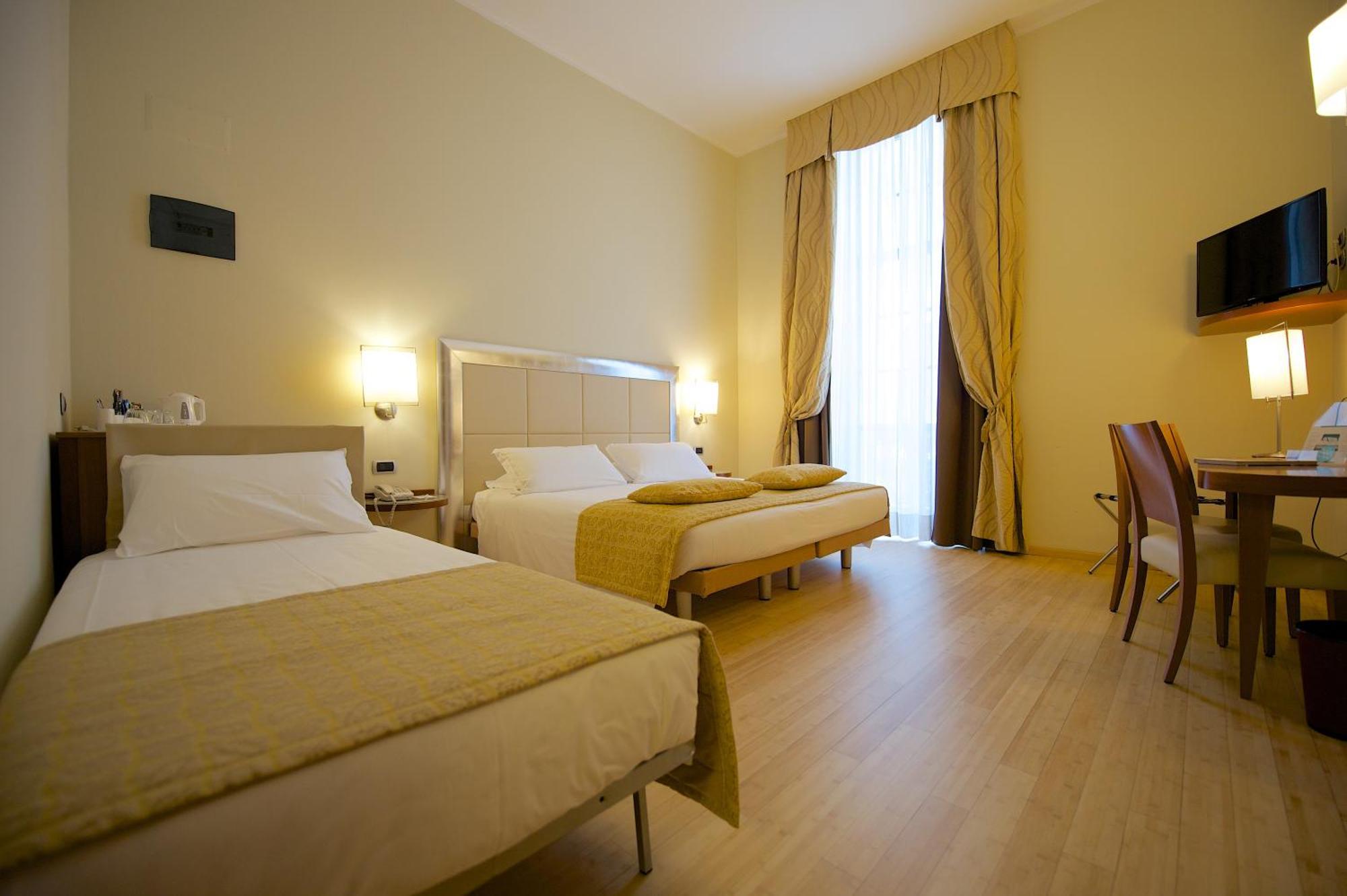 Best Western Crystal Palace Hotel Torino Esterno foto