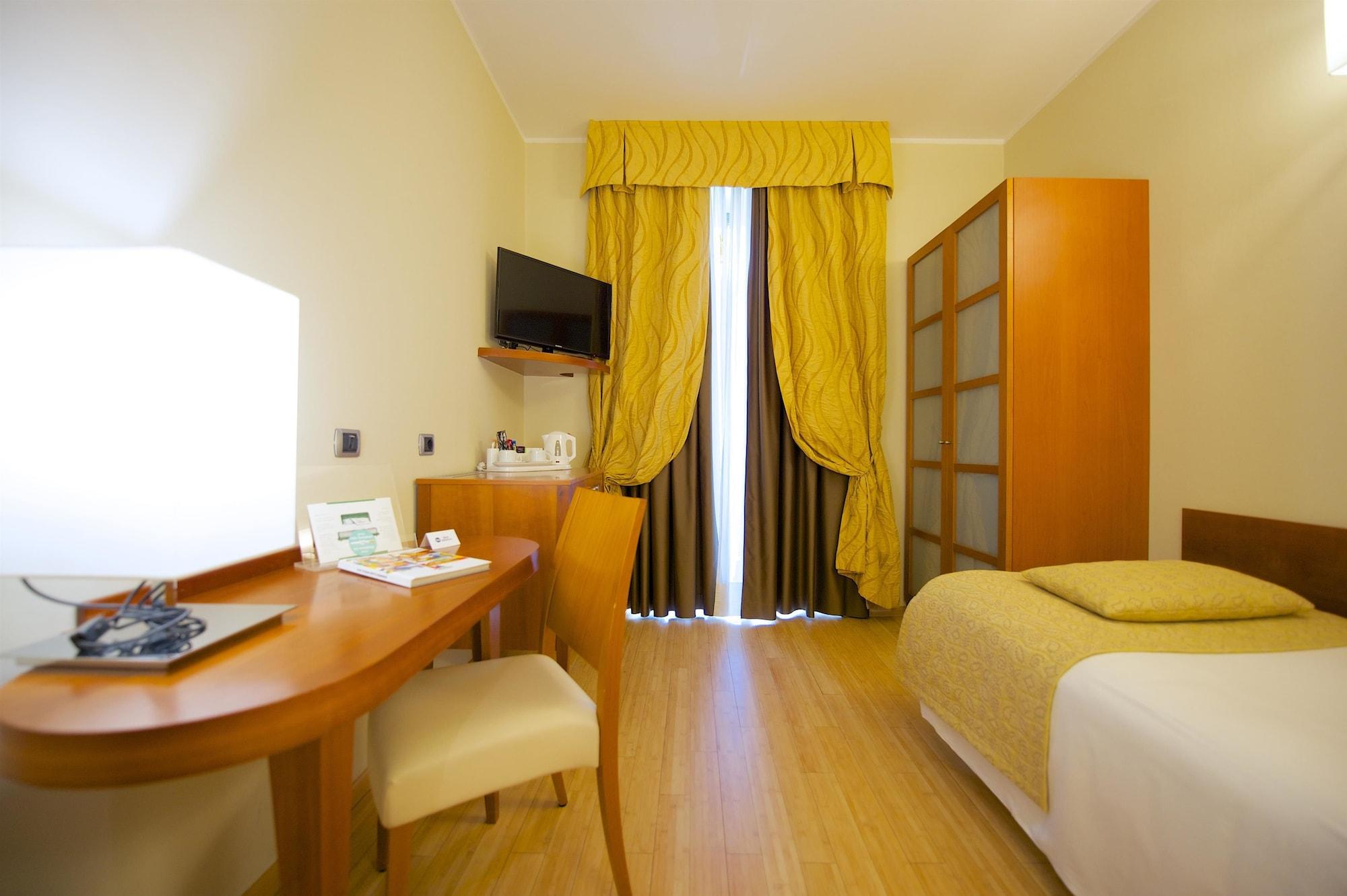 Best Western Crystal Palace Hotel Torino Esterno foto