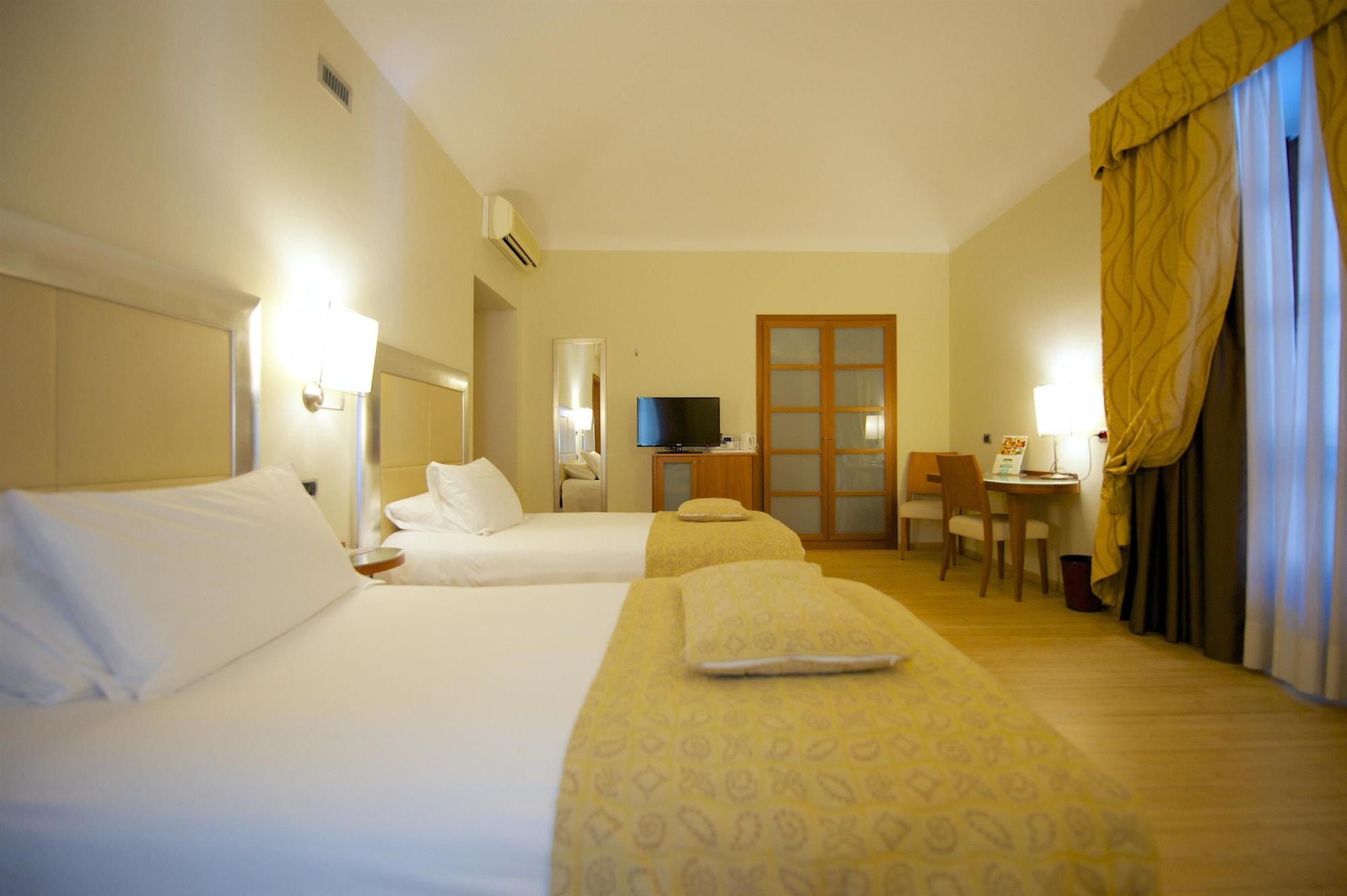 Best Western Crystal Palace Hotel Torino Esterno foto