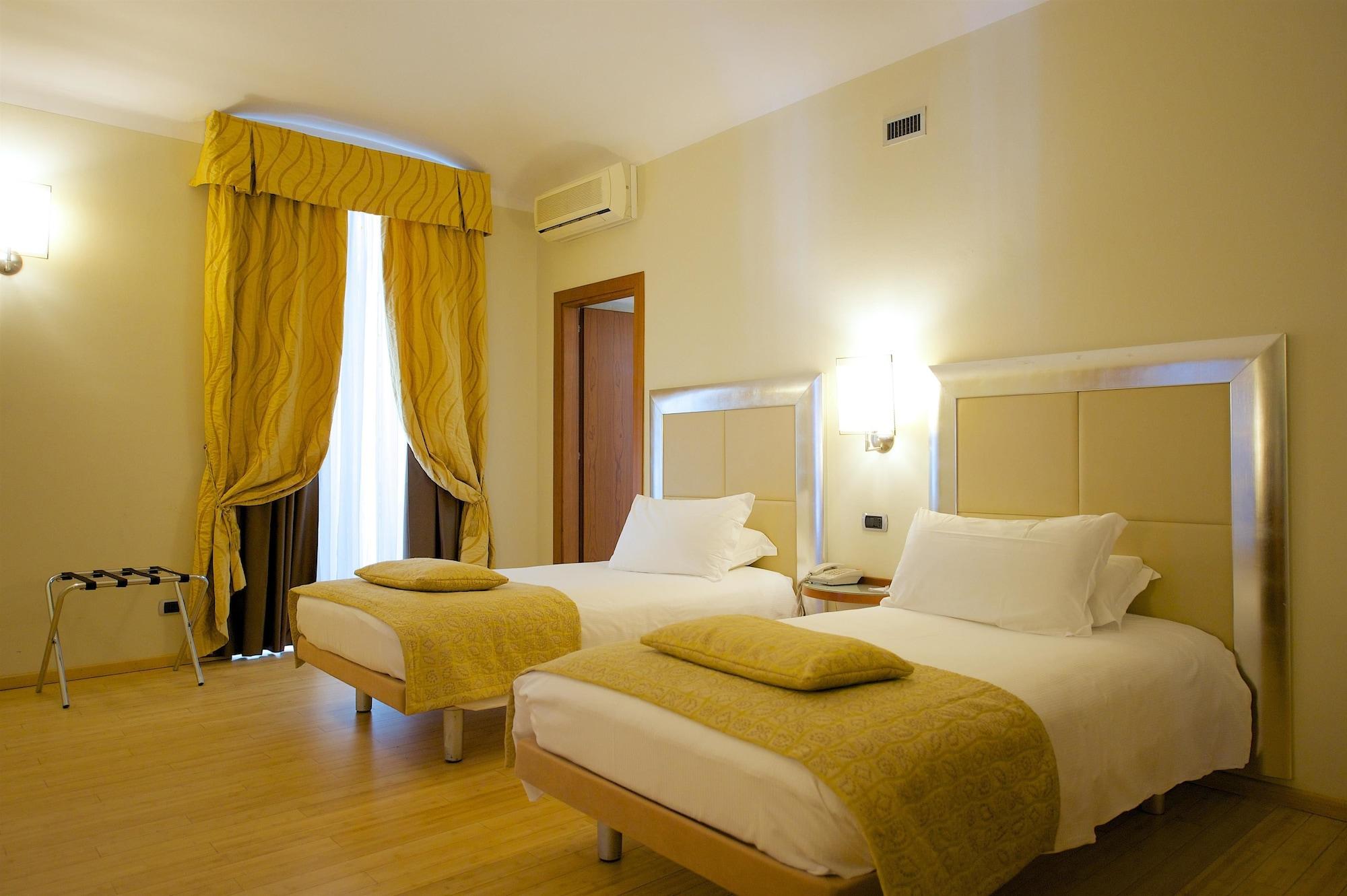 Best Western Crystal Palace Hotel Torino Esterno foto