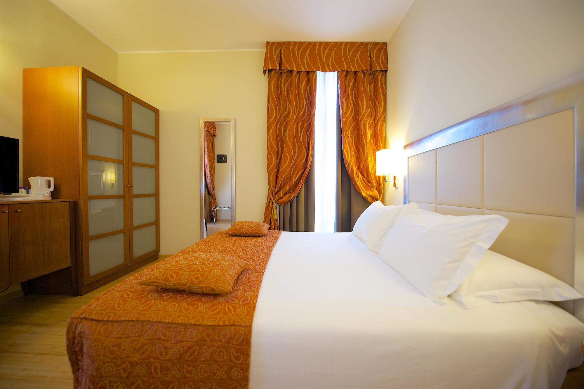 Best Western Crystal Palace Hotel Torino Esterno foto