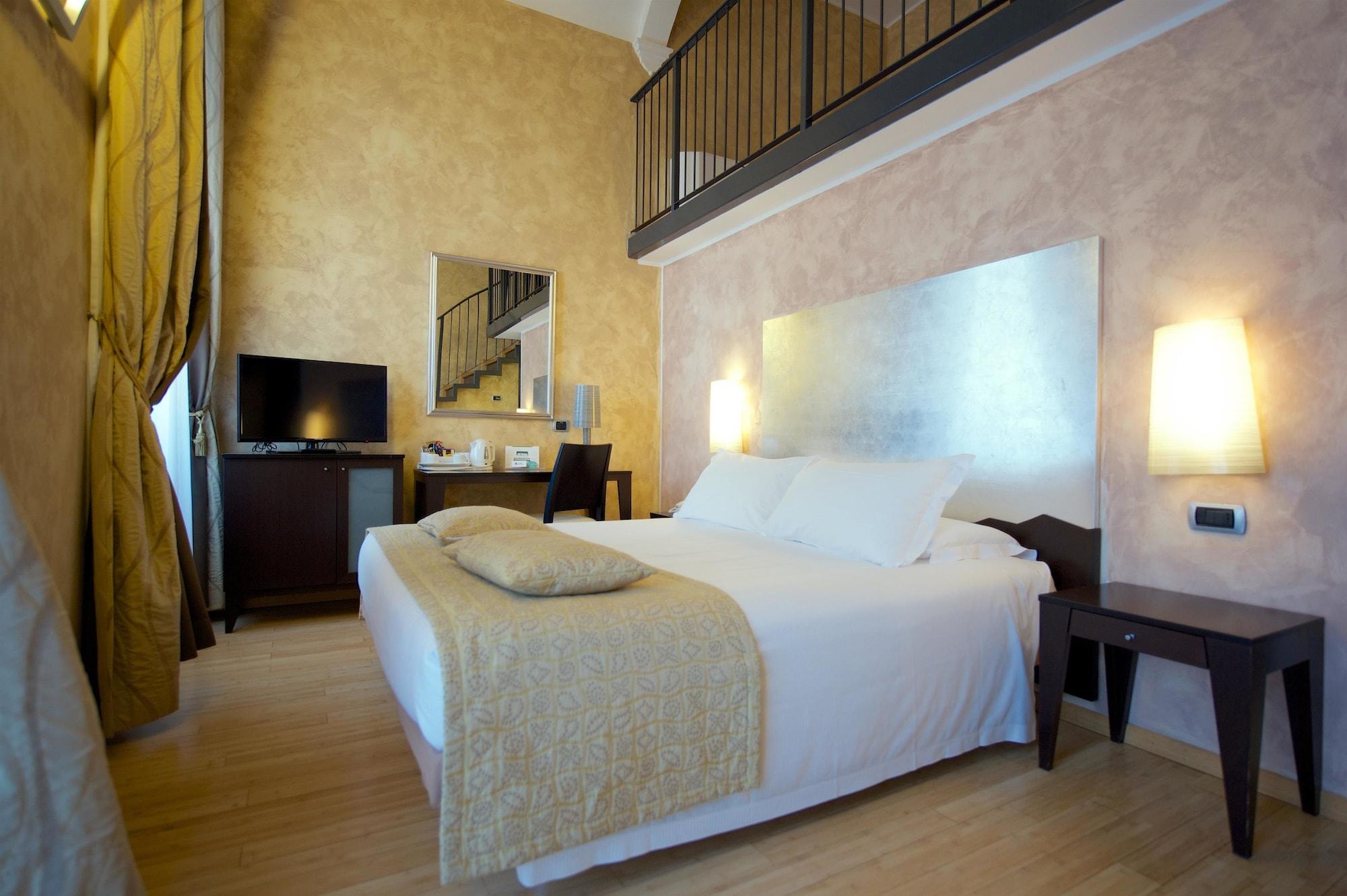 Best Western Crystal Palace Hotel Torino Esterno foto