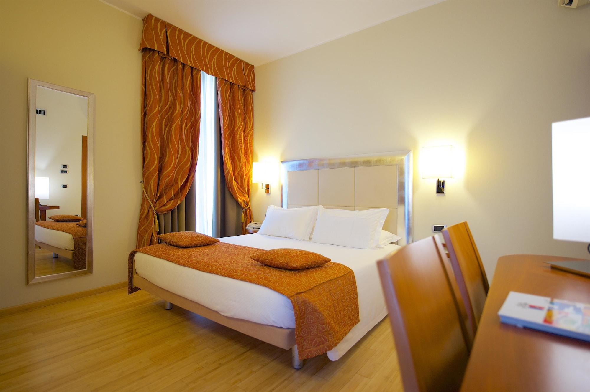 Best Western Crystal Palace Hotel Torino Esterno foto